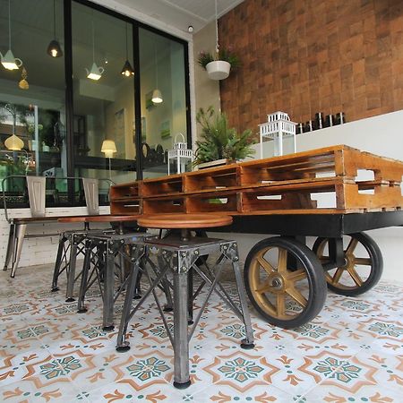 Boutique Summer House Haat Jomtien Eksteriør bilde