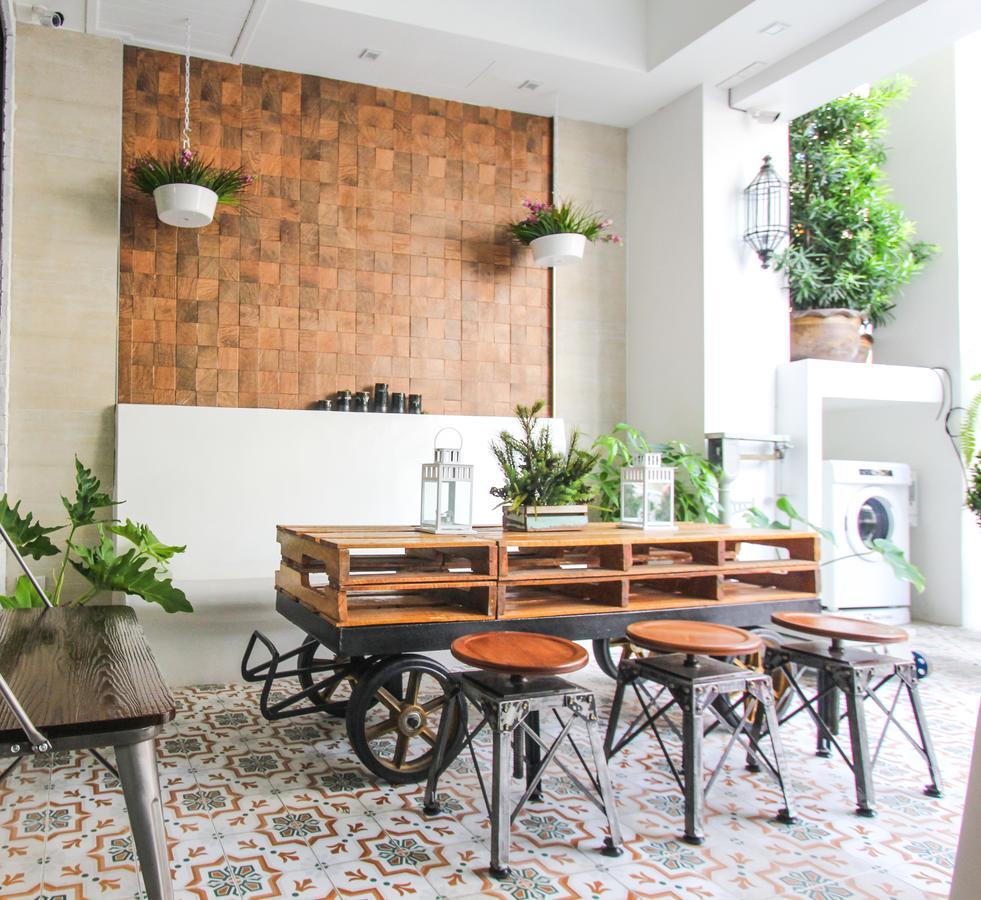 Boutique Summer House Haat Jomtien Eksteriør bilde