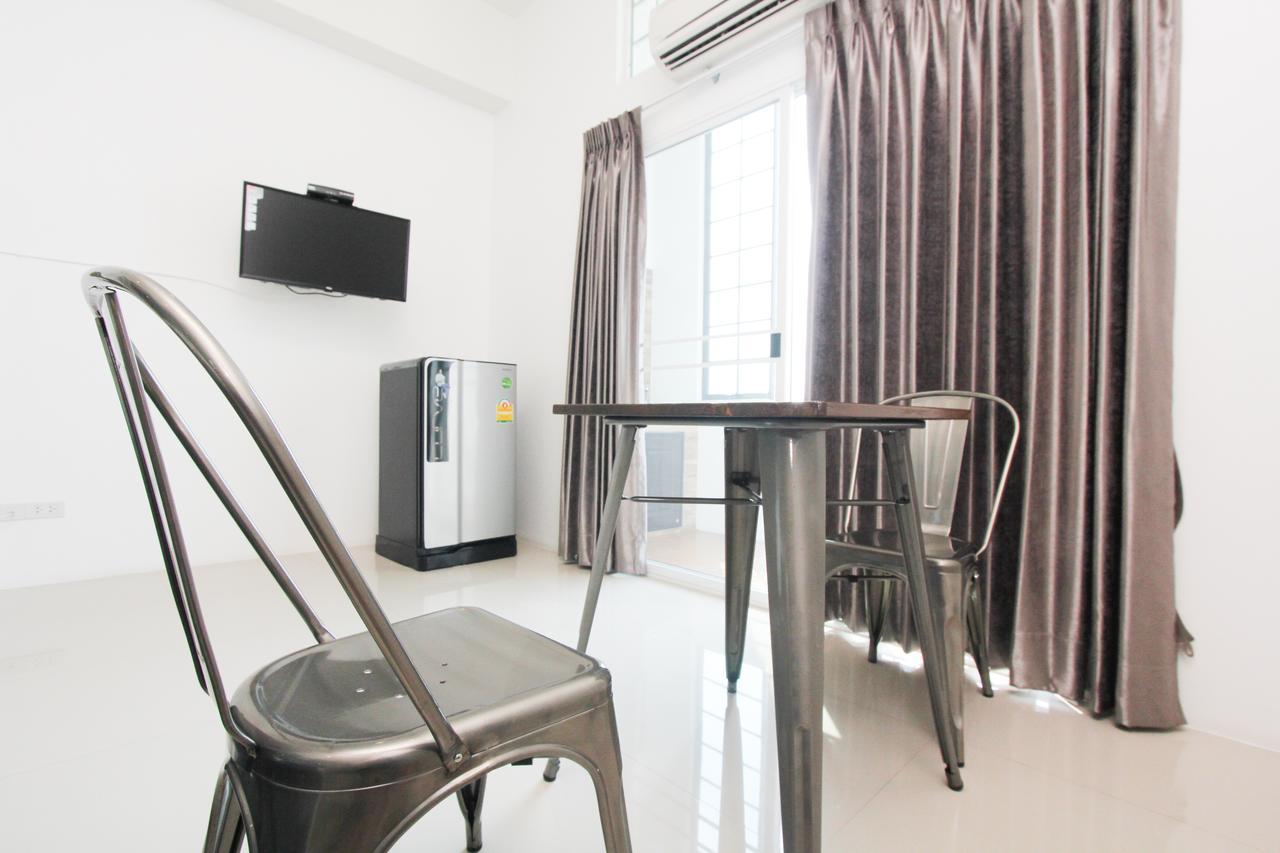 Boutique Summer House Haat Jomtien Eksteriør bilde
