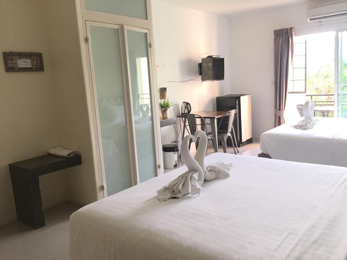 Boutique Summer House Haat Jomtien Eksteriør bilde